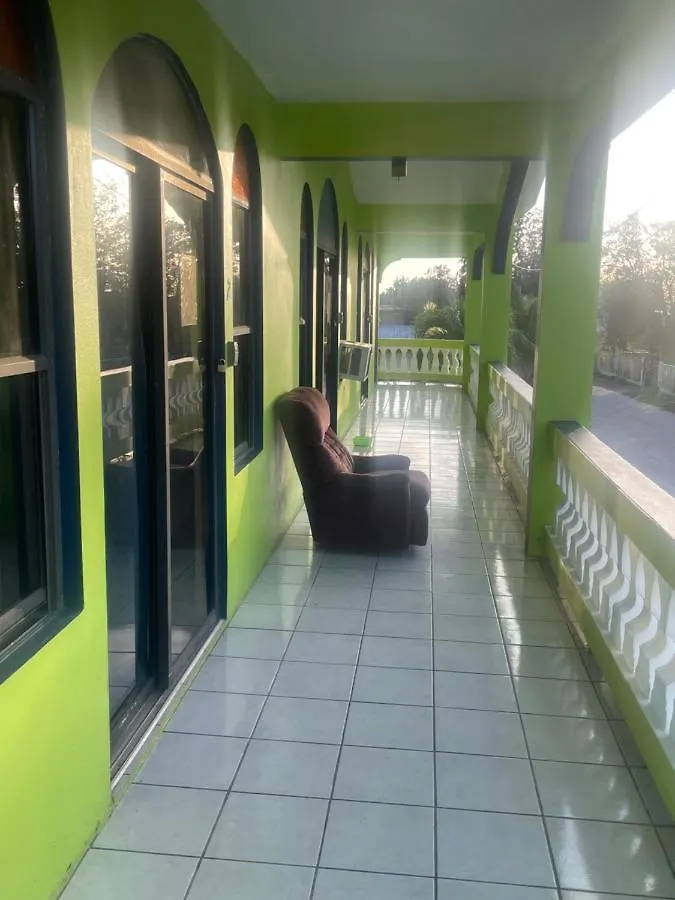 קאבו רוחו Combate Green House